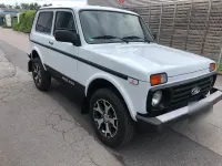 Gebraucht Lada niva 82 PS (60 kW) 2013 Weiß SUV