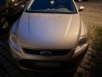 Gebraucht Ford Mondeo 140 PS (102 kW) 2012 Silber Kombi