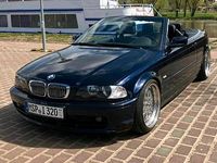 Gebraucht BMW 320 Cabriolet 170 PS (125 kW) 2001 Blau Cabrio