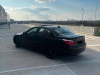 Gebraucht BMW 523 190 PS (139 kW) 2009 Schwarz Limousine