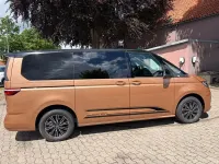 Neu VW Multivan Edition 150 PS (110 kW) 2025 Braun Van / Kleinbus