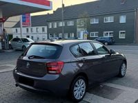 Gebraucht BMW 114 102 PS (75 kW) 2014 Grau Kleinwagen