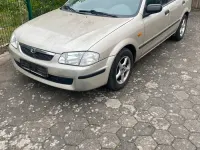 Usata Mazda 323 89 CV (65 kW) 1999 Berlina