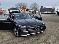 Gebraucht Mercedes E220 200 PS (147 kW) 2022 Schwarz Kombi