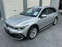 Używany VW Golf Alltrack 200 KM (147 kW) 2023 Srebrny Kombi