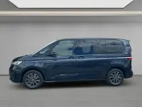 Gebraucht VW Multivan Life 150 PS (110 kW) 2026 Blau Van / Kleinbus