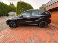 Gebraucht Mercedes ML300 204 PS (150 kW) 2010 Schwarz SUV
