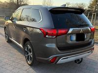 Gebraucht Mitsubishi Outlander P-HEV Plus 224 PS (164 kW) 2018 Grau SUV