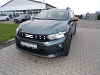 Neu Dacia Sandero Extreme 122 PS (89 kW) 2026 Grün SUV