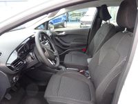 Gebraucht Ford Fiesta Titanium 75 PS (55 kW) 2023 Frostweiß Kleinwagen