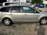 Używany Ford Focus Style 101 KM (74 kW) 2009 Srebrny Kombi