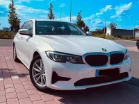 Gebraucht BMW 320 190 PS (139 kW) 2019 Weiß Limousine