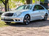 Gebraucht Mercedes E240 AMG 177 PS (130 kW) 2003 Silber Limousine