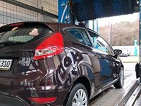 Gebraucht Ford Fiesta 82 PS (60 kW) 2009 Rot Kleinwagen