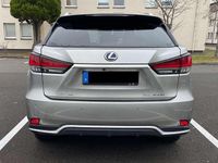 Gebraucht Lexus RX450h 313 PS (230 kW) 2022 Silber SUV