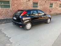 Gebraucht Ford Focus 101 PS (74 kW) 2001 Schwarz Limousine