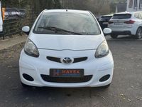 Gebraucht Toyota Aygo Cool 68 PS (50 kW) 2011 Weiß Kleinwagen