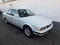 Gebraucht BMW 525 170 PS (125 kW) 1989 Weiß Limousine