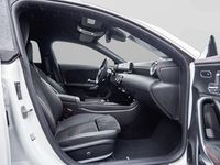 Gebraucht Mercedes CLA250 163 PS (119 kW) 2025 Weiß Limousine