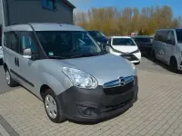 Gebraucht Opel Combo 90 PS (66 kW) 2013 Silber Van / Kleinbus