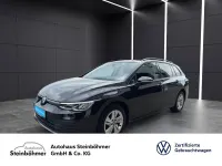 Gebraucht VW Golf VII Life 2021 Deep black perleffekt (schwarz) Kleinwagen