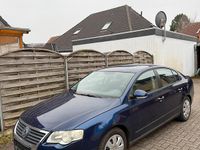 Gebraucht VW Passat 116 PS (85 kW) 2006 Blau Limousine