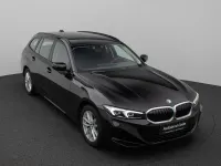 Gebraucht BMW 318 Sport Line 156 PS (114 kW) 2024 Schwarz Limousine