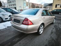 Gebraucht Mercedes C230 Avantgarde 192 PS (141 kW) 2004 Gold Limousine