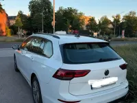 Gebraucht VW Golf VIII 110 PS (80 kW) 2022 Weiß Kombi