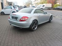 Second-hand Mercedes SLK200 163 CP (119 kW) 2005 Argintiu Cabrio
