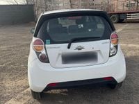Gebraucht Chevrolet Spark 68 PS (50 kW) 2012 Weiß Kleinwagen