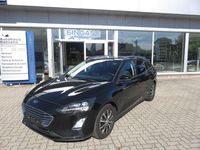 Gebraucht Ford Focus Titanium 155 PS (114 kW) 2020 Obsidianschwarz metallic Kombi
