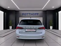 Gebraucht Skoda Octavia Style 150 PS (110 kW) 2022 Moonweiß perleffekt Kombi