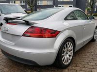Używany Audi TT Design 160 KM (117 kW) 2010 Srebrny Coupe