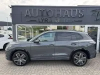 Gebraucht VW Tiguan R-line 265 PS (194 kW) 2025 Delfingrau SUV