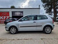 Gebraucht VW Polo Basis 54 PS (39 kW) 2004 Silber Kleinwagen