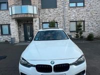 Gebraucht BMW 325 218 PS (160 kW) 2016 Weiß Kombi