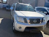 Gebraucht Nissan Navara 190 PS (139 kW) 2012 Silber Pickup