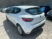 Gebraucht Renault Clio 73 PS (53 kW) 2018 Weiß Kleinwagen