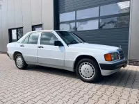 Gebraucht Mercedes 190 109 PS (80 kW) 1992 Weiß Limousine