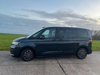 Usado VW Multivan 150 HP (110 kW) 2023 Azul Monovolume