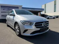 Gebraucht Mercedes B180 136 PS (100 kW) 2021 Silber Kleinwagen