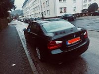 Gebraucht BMW 318 129 PS (94 kW) 2005 Schwarz Limousine