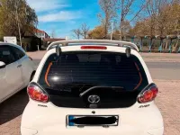 Gebraucht Toyota Aygo 69 PS (50 kW) 2014 Weiß Kleinwagen