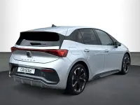 Gebraucht Cupra Born 169 kW (231 PS) 2025 Geysirsilber Kleinwagen