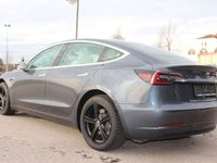 gebraucht Tesla Model 3 SR Plus 8 fach bereift RWD HU/AU 10.2024