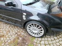 Second-hand VW Golf 131 CP (96 kW) 2004 Negru Coupe