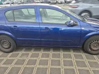 Usata Opel Astra 115 CV (84 kW) 2007 Blu Utilitaria