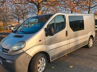 Gebraucht Opel Vivaro 81 PS (59 kW) 2006 Silber Van / Kleinbus