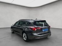 Gebraucht Ford Focus 120 PS (88 kW) 2022 Grau Kombi